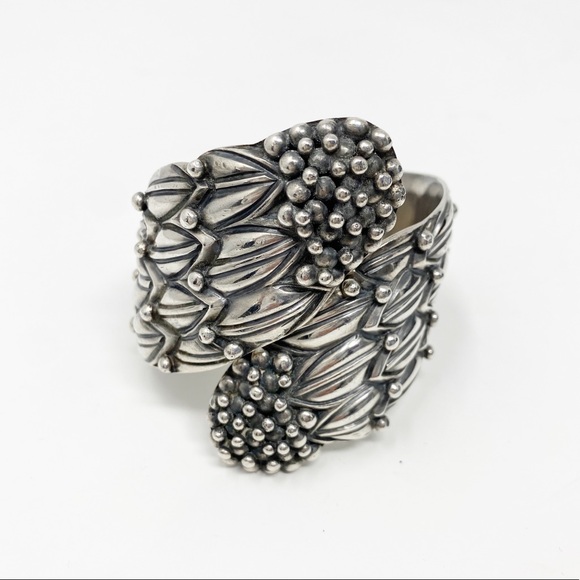 Margot de Taxco cornflower clamper Bracelet 5316 - Picture 2 of 13